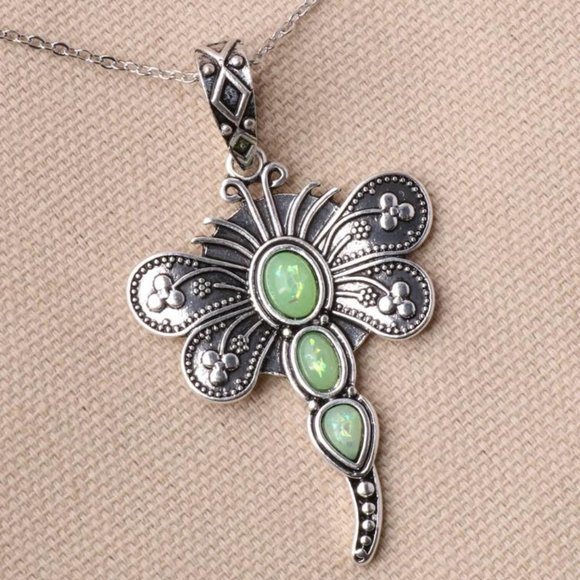 Jewelry - Dragonfly Pendant Necklace